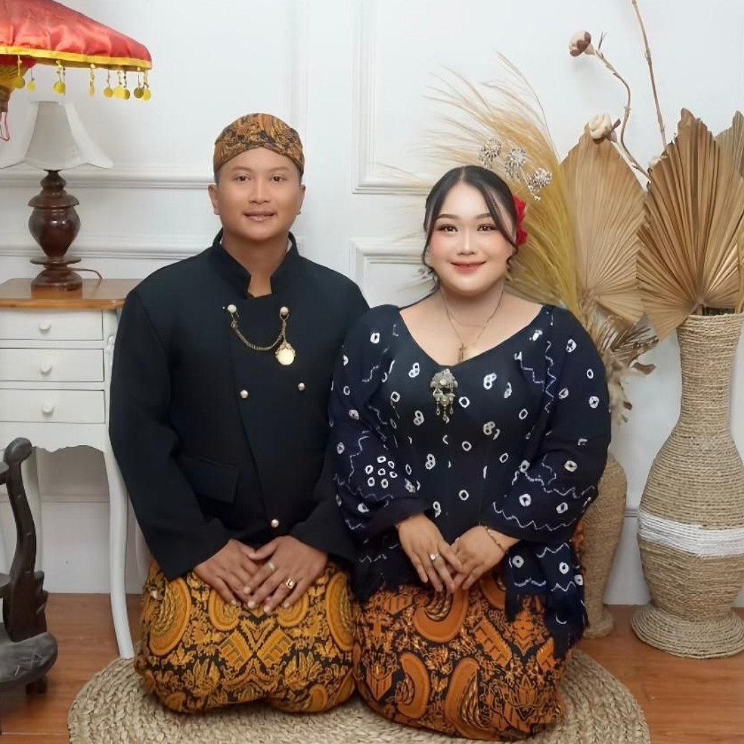 Alex & Tika