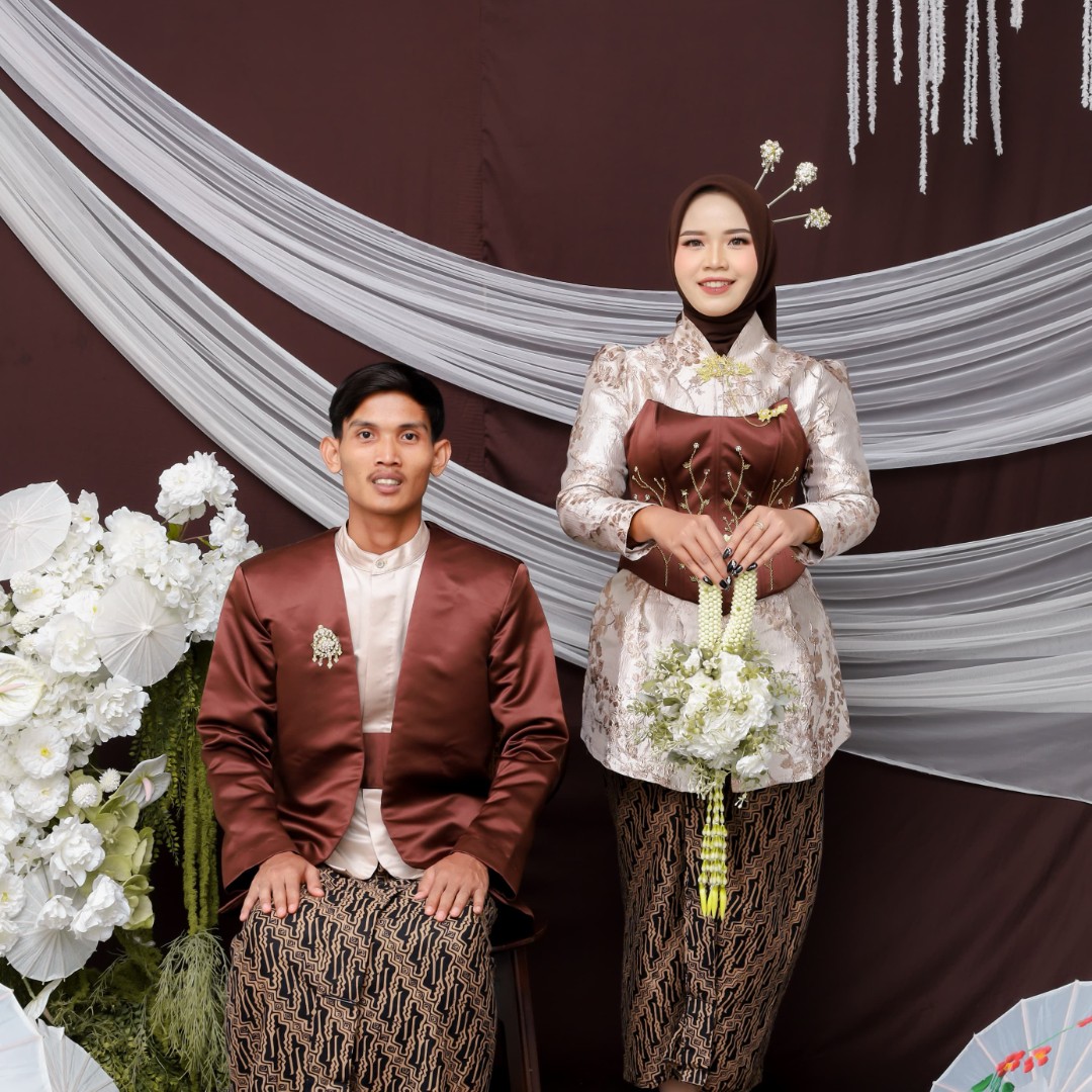 Tita & Saiful