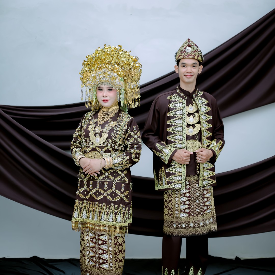 Agus & Erna