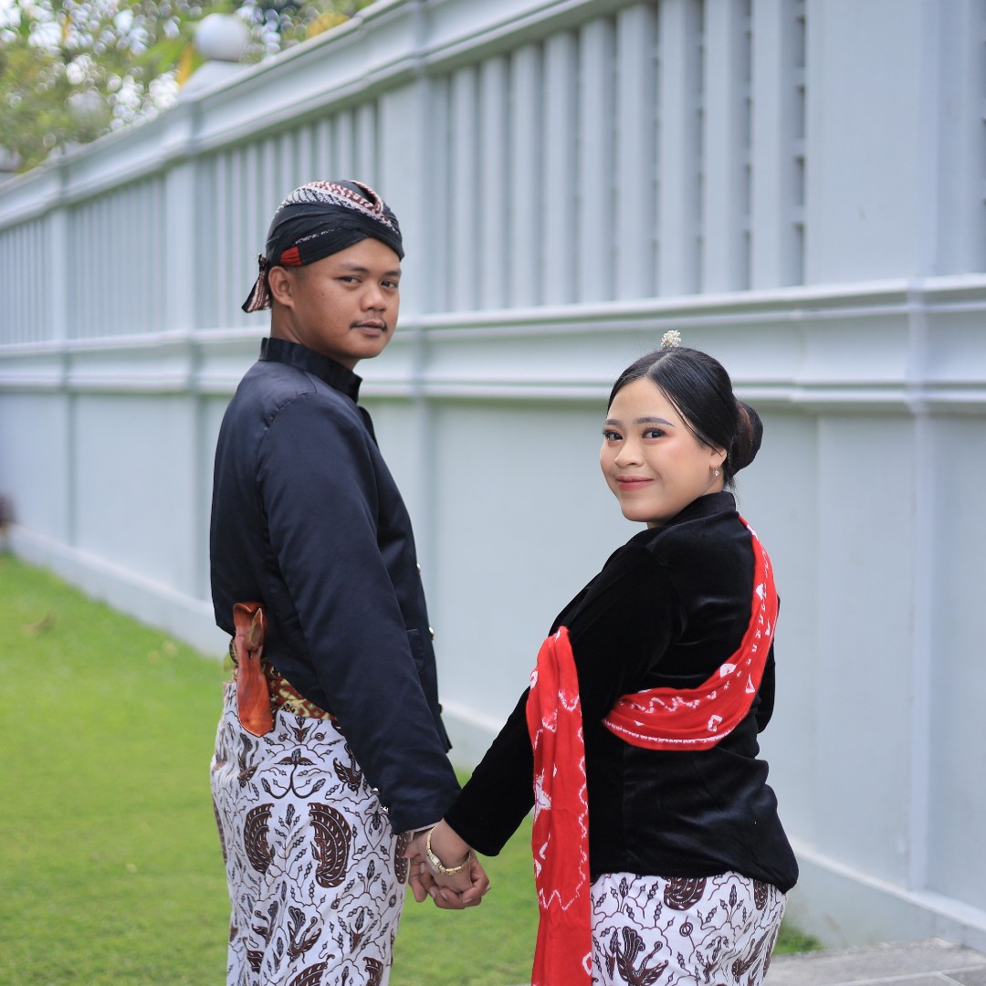 Gilang & Via