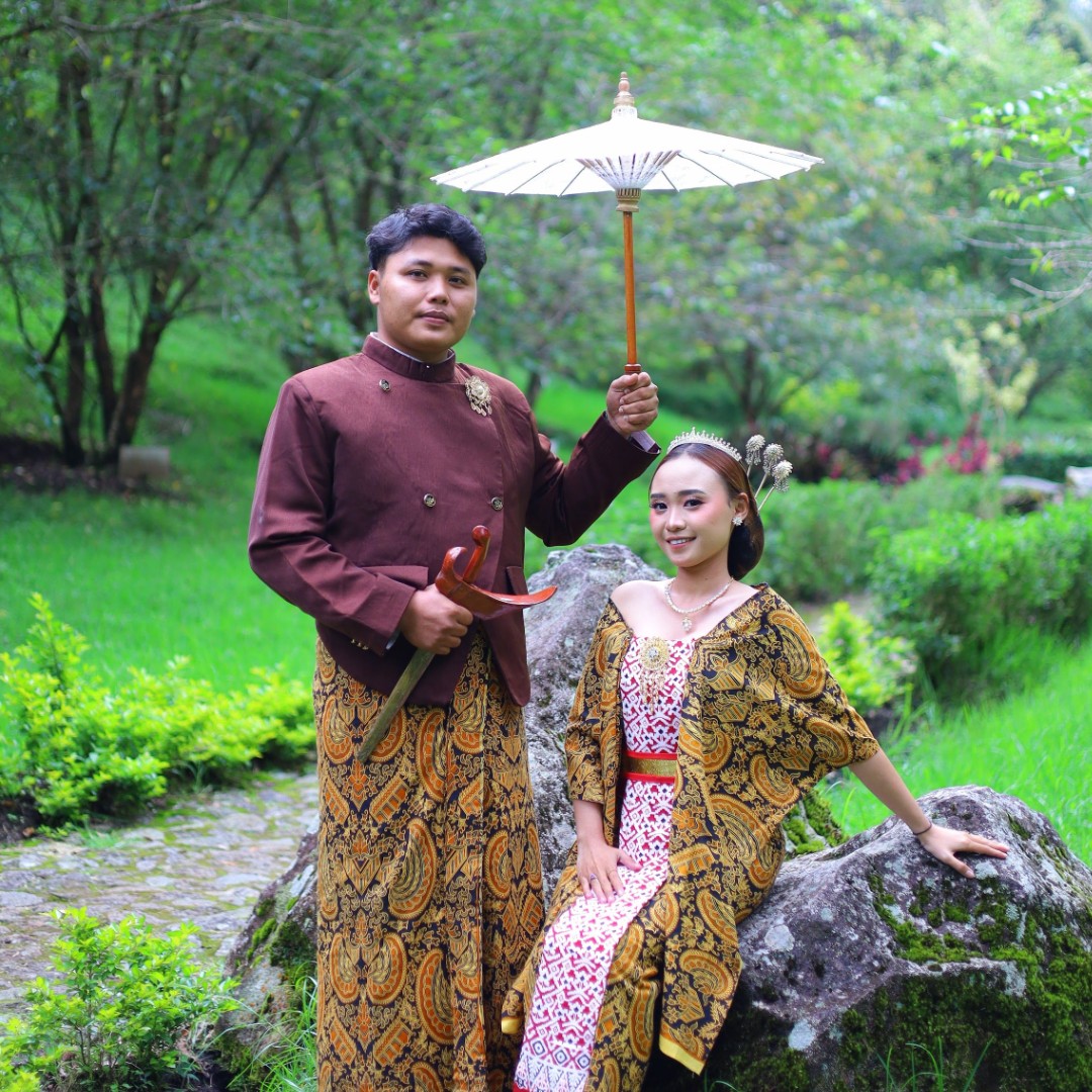 Guruh & Nola