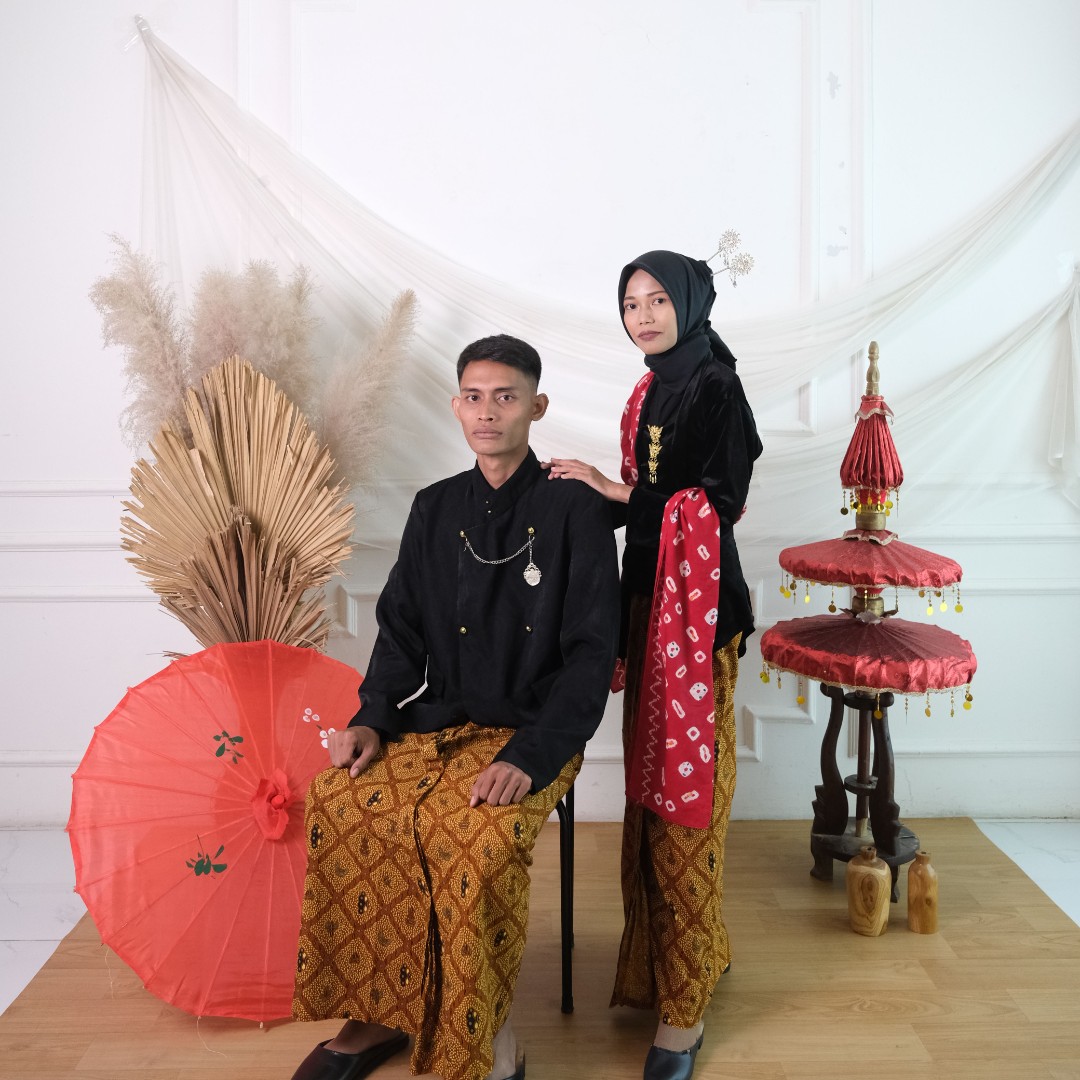 Injul & Mai