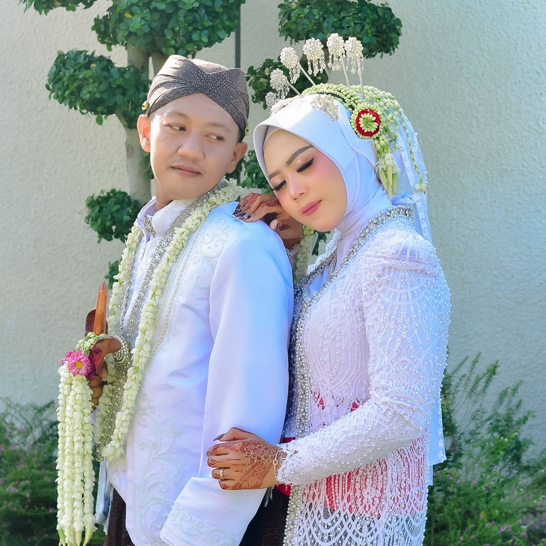 Aditya & Klarisa