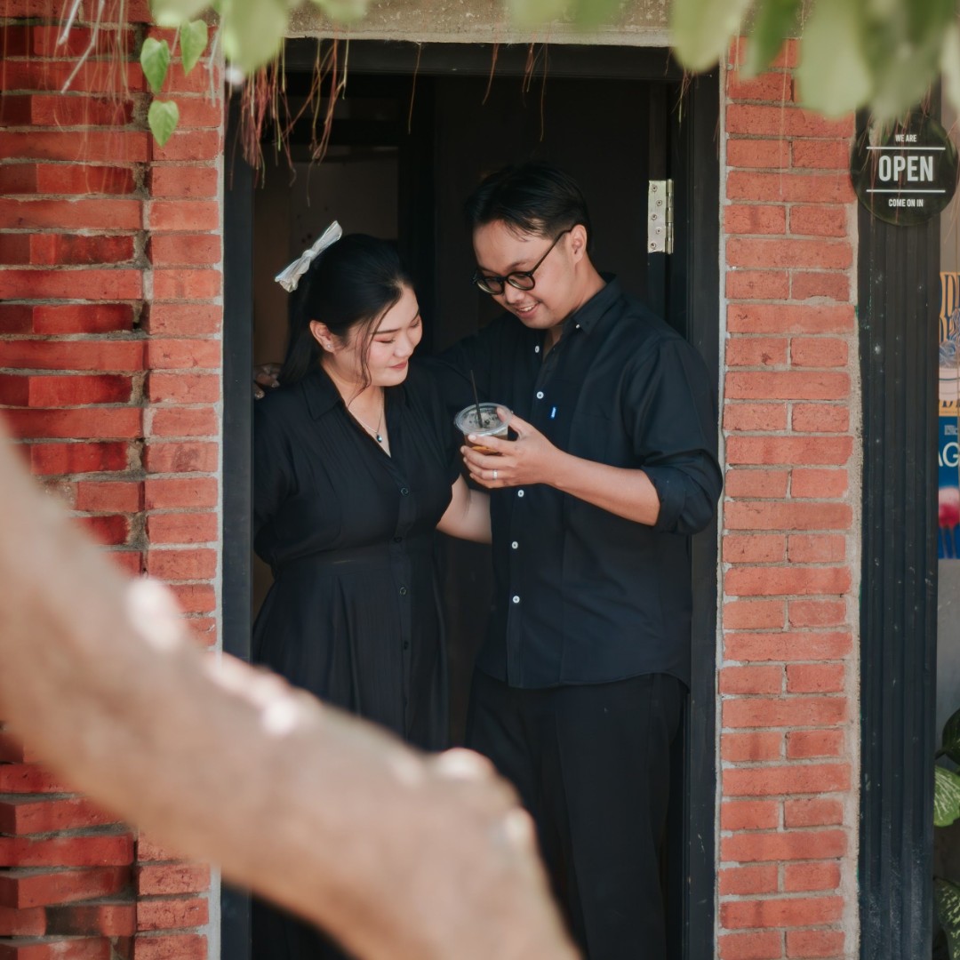 Ari & Wahyu