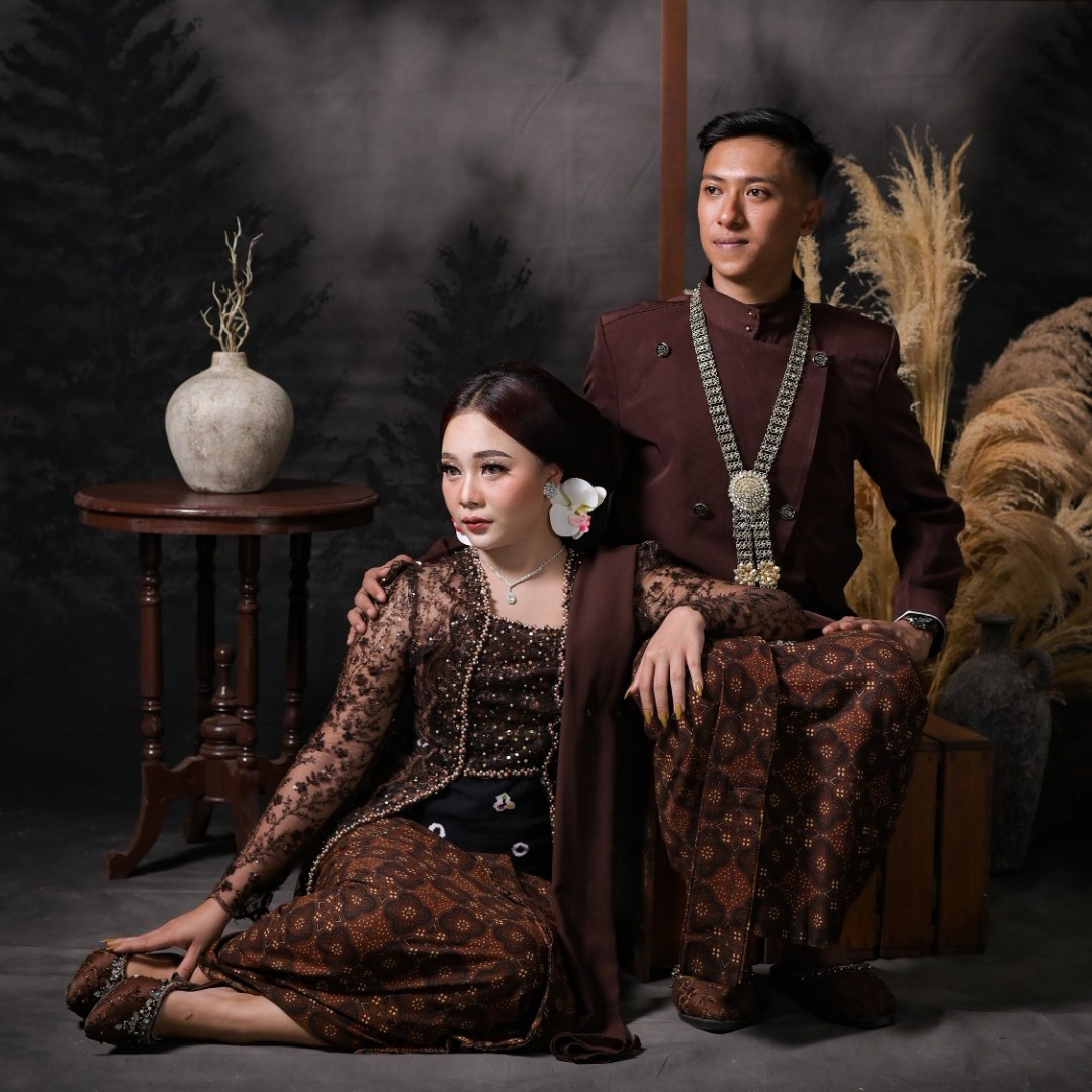 Ayu & Nizar