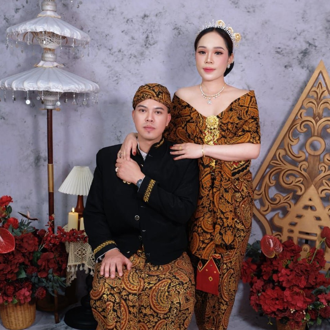 Yani & Eka