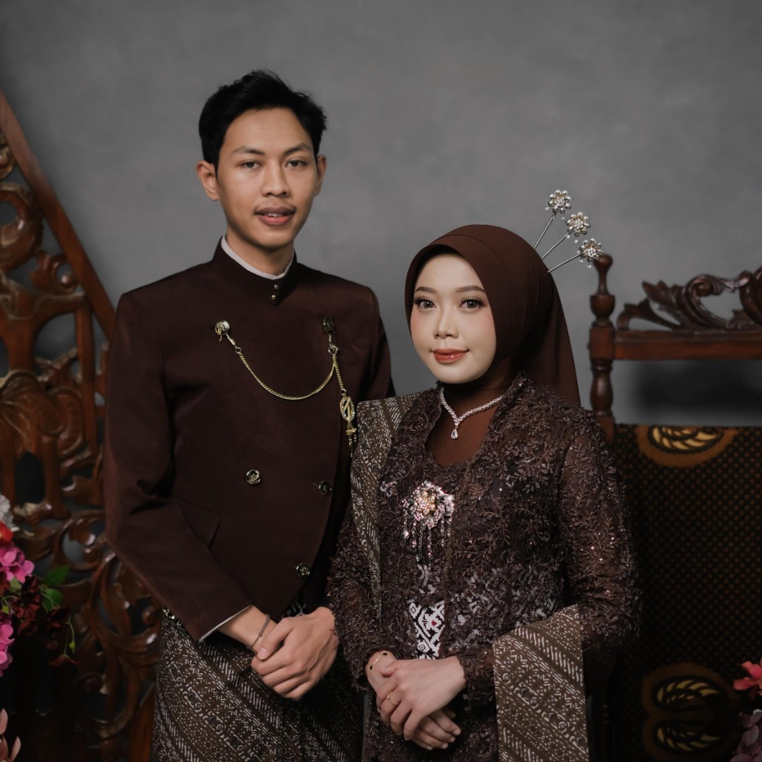 Yudha & Muktia
