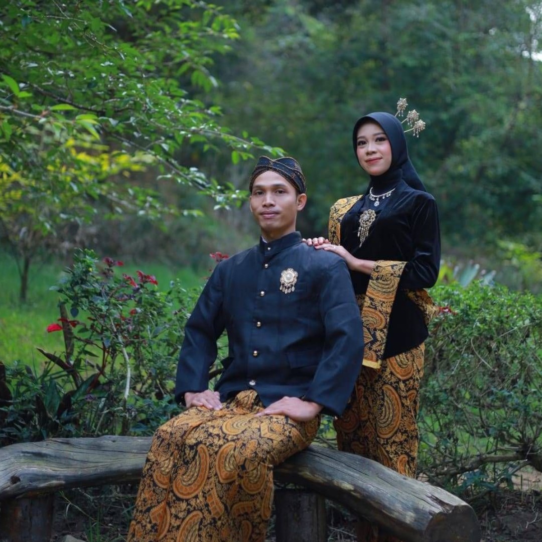 Adi & Hanifah 2