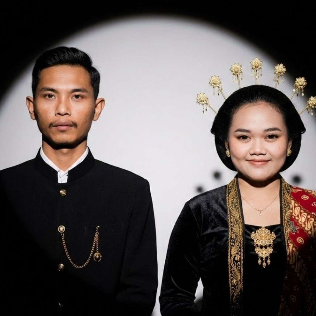 Agatha & Bagas