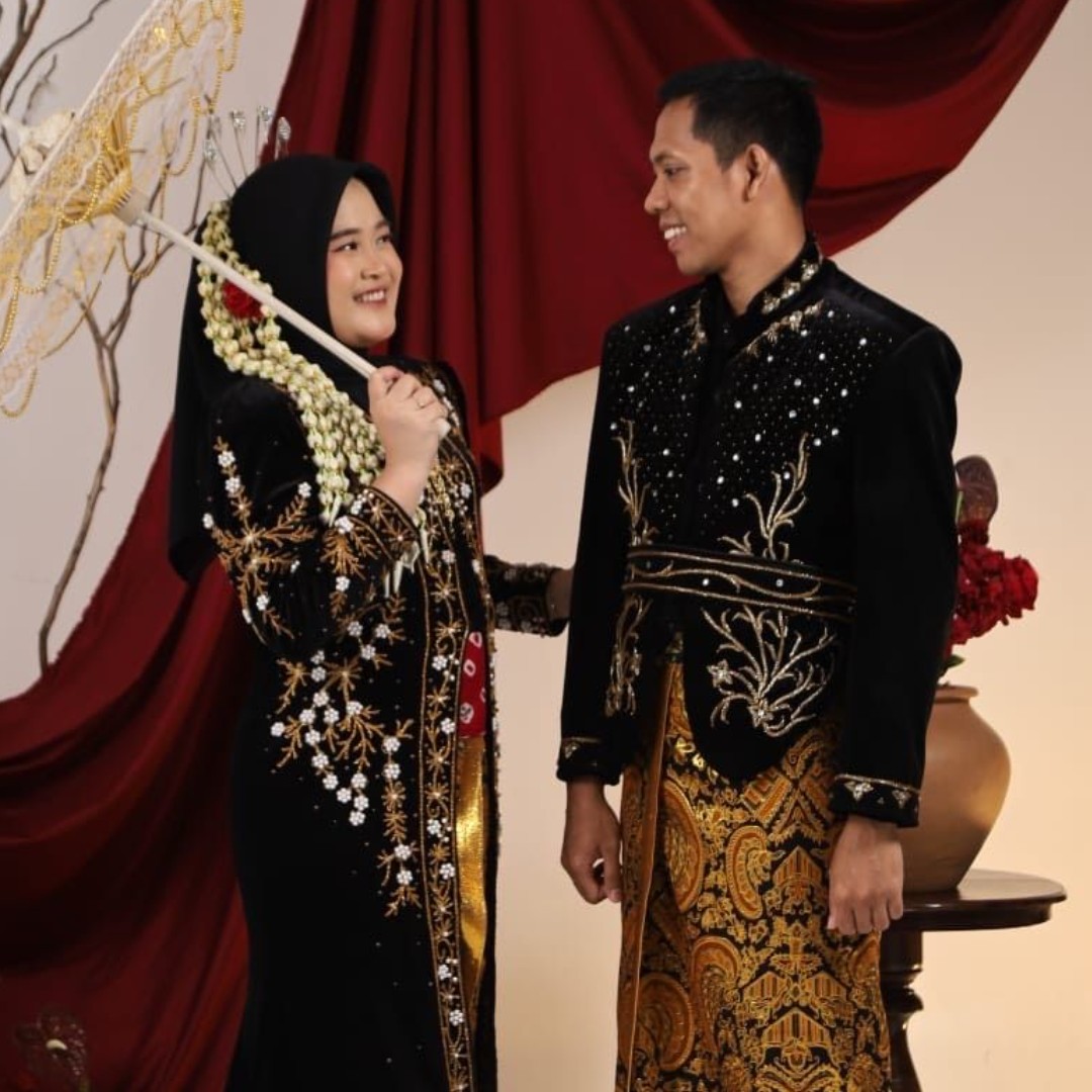 Budi & Diana