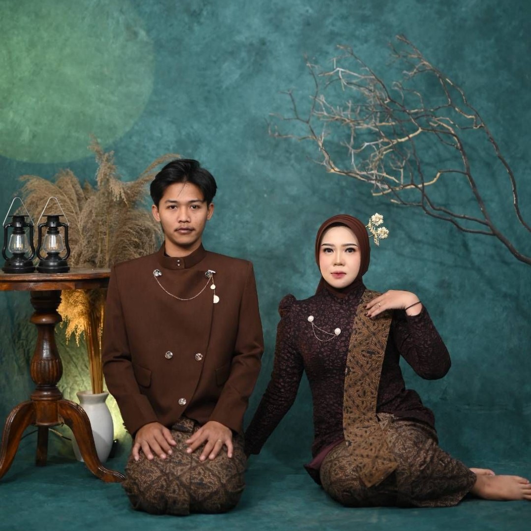 Lia & Catur