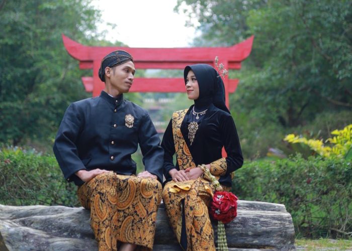 Adi & Hanifah Akad