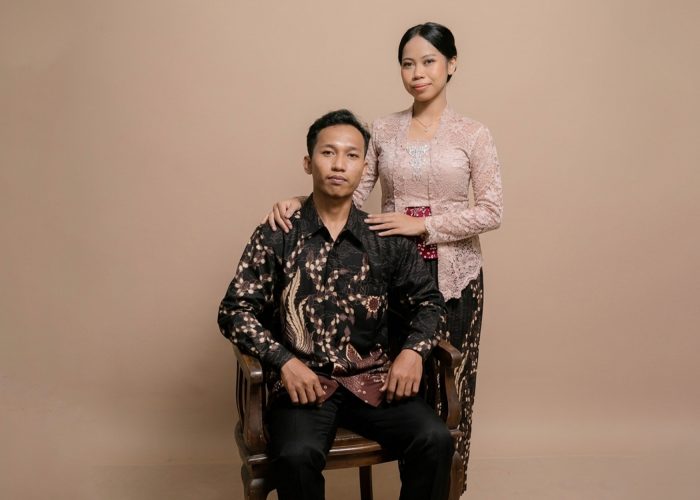 Akbar & Hestina Akad