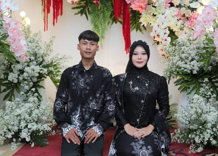 Desi & Indra Akad