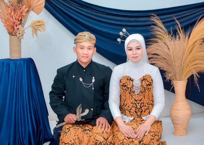 Endang & Dadan Akad
